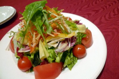 新潟県産の野菜サラダ