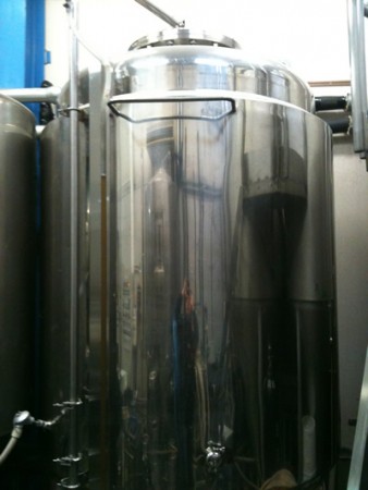 発酵タンクの中ではビール酵母ががんばっています！