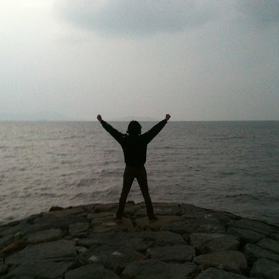 あいにくの曇り空ですが、瀬戸内海のパワーをいただいてきました！