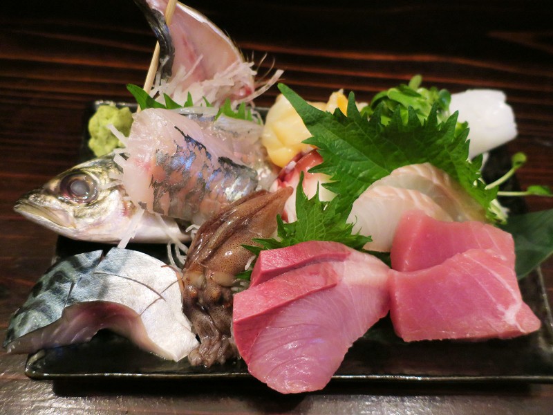 お刺身３点盛り（880円）