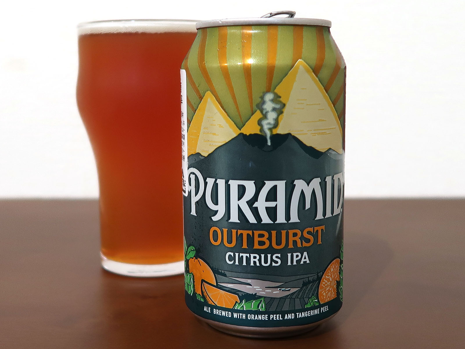 アメリカ Pyramid Brewing Co. OUTBURST CITRUS IPA