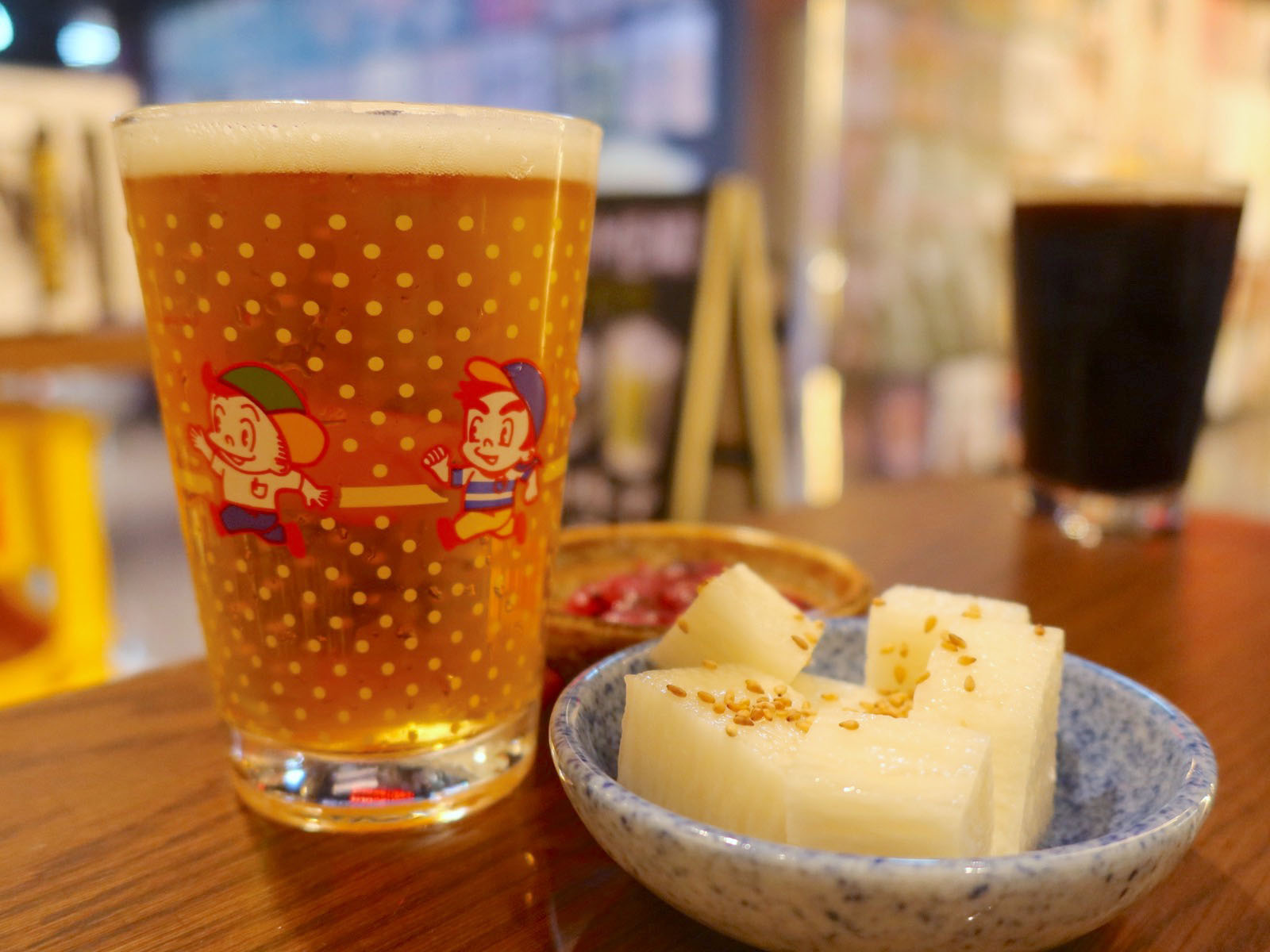 渋谷パルコの「立飲みビールボーイ」で漬物とクラフトビールを楽しむ