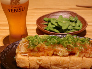 新潟・古町「吟」の落ち着いた雰囲気の中、ビール、日本酒、美味しい肴