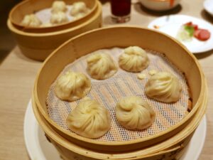 大阪・梅田「鼎泰豊 ルクア大阪店」で小籠包＆ビール