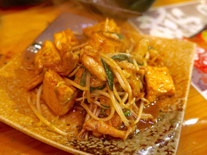 島どうふとせせりのにんにくみそ炒め（500円）