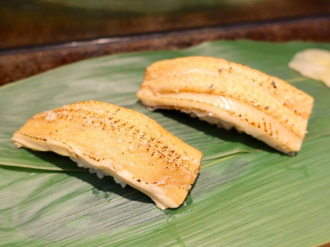 美味しい穴子（350円）を2貫