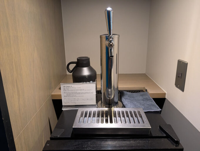 部屋のサーバーとグラウラー