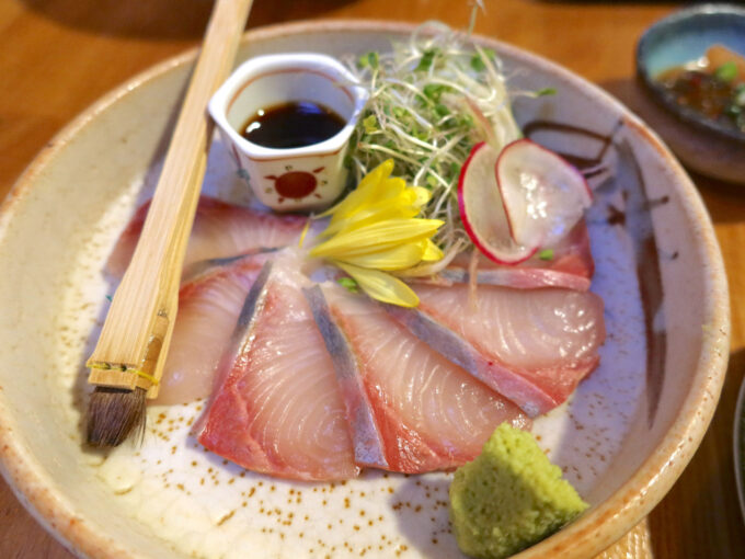 活〆カンパチ刺身(600円)