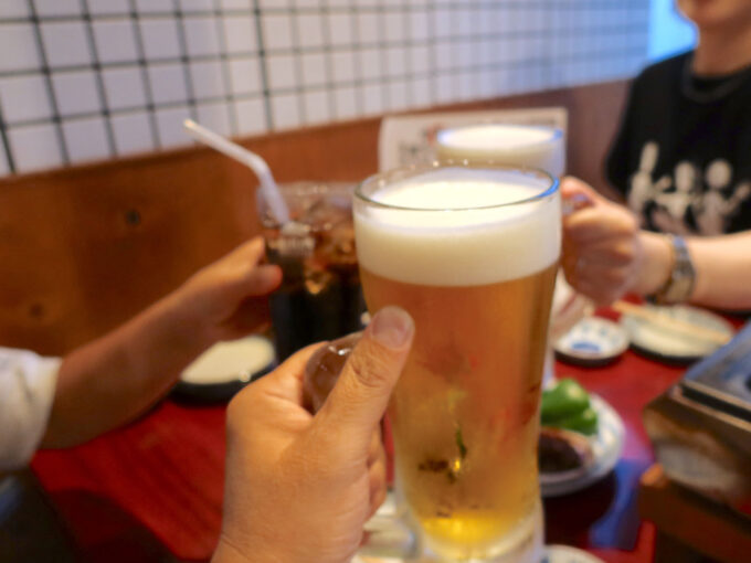 大ジョッキで乾杯！