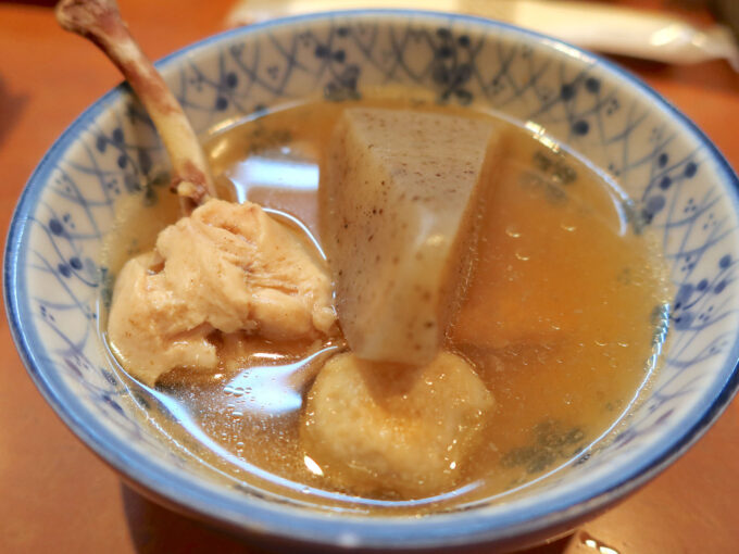 お通しはおでん風