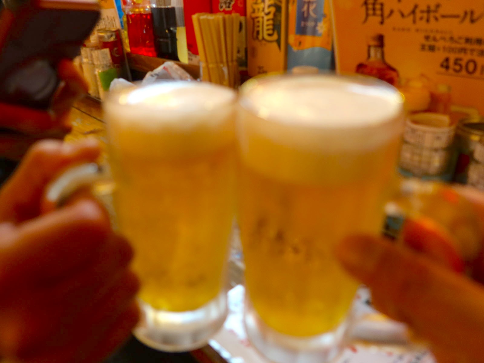 那覇・牧志のセンベロをハシゴ酒! 足立屋でハートランド、鮨沼で中トロにぎり、たまやでチャーシューエッグなど楽しむ