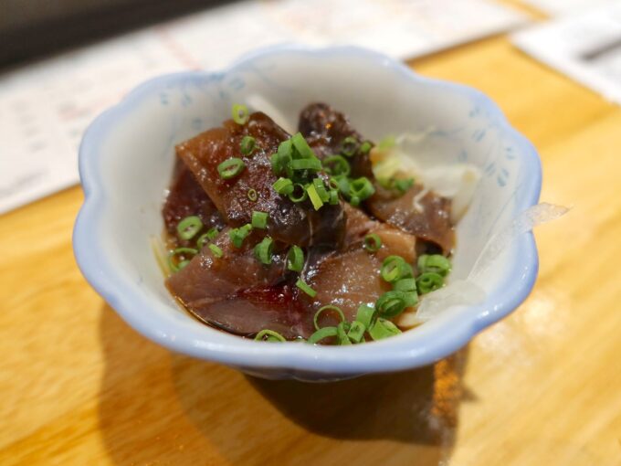 漁師のレバ刺し（300円）