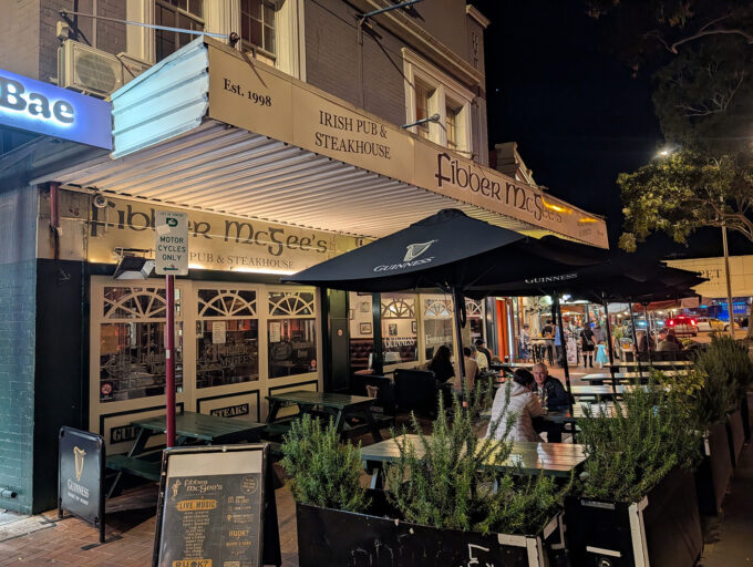 オーストラリア・パース「Fibber McGee's Irish Pub and Steakhouse」
